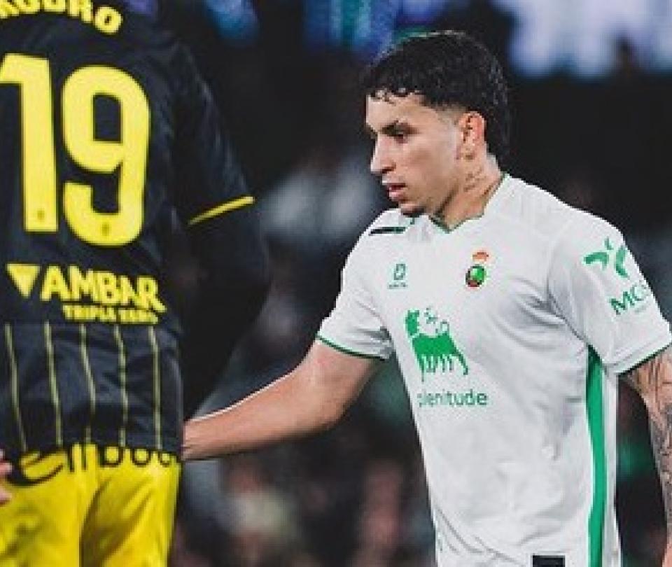 Gol de Gustavo Puerta en Racing de Santander: Zaragoza fue su víctima