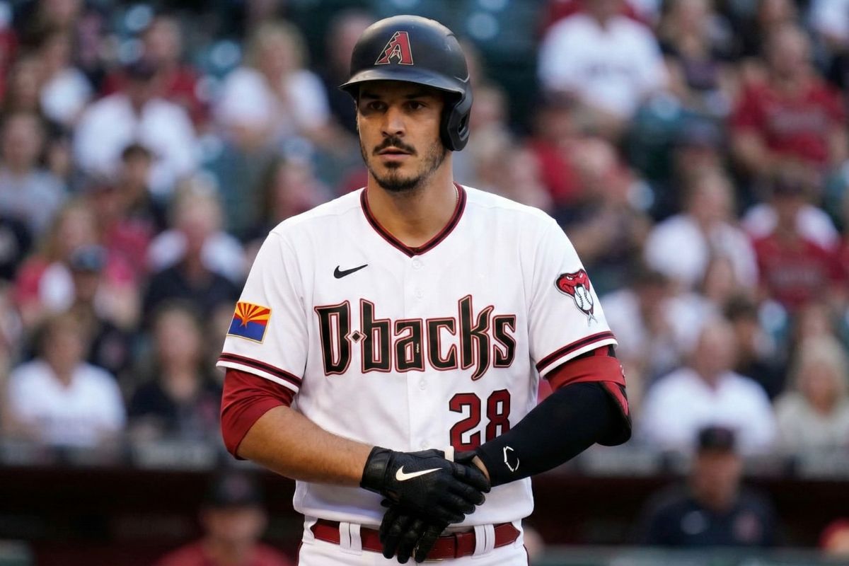 Nolan arenado llega a arizona para 2026 / foto: gemini ia