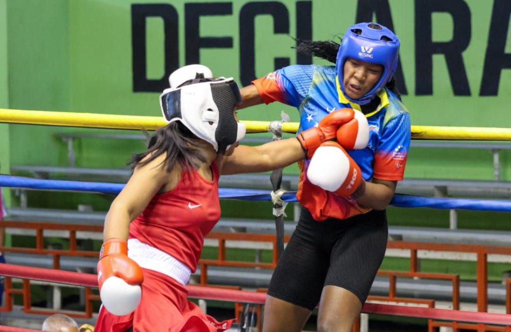 Boxeo por boletos a Santo Domingo 2026