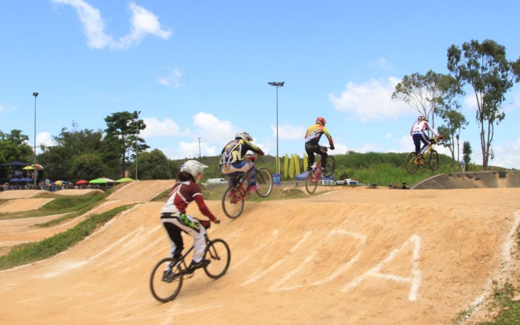 Ciclismo BMX nacional a la pista