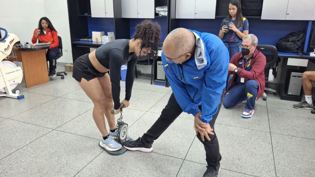 IND realizó control biomédico al atletismo