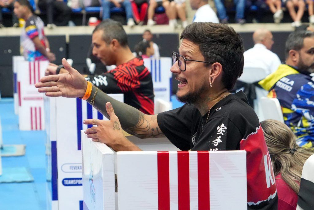 Karate exhibió gran nivel en Parque Miranda