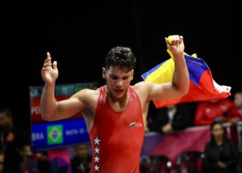 Lucha tiene doble reto en abril