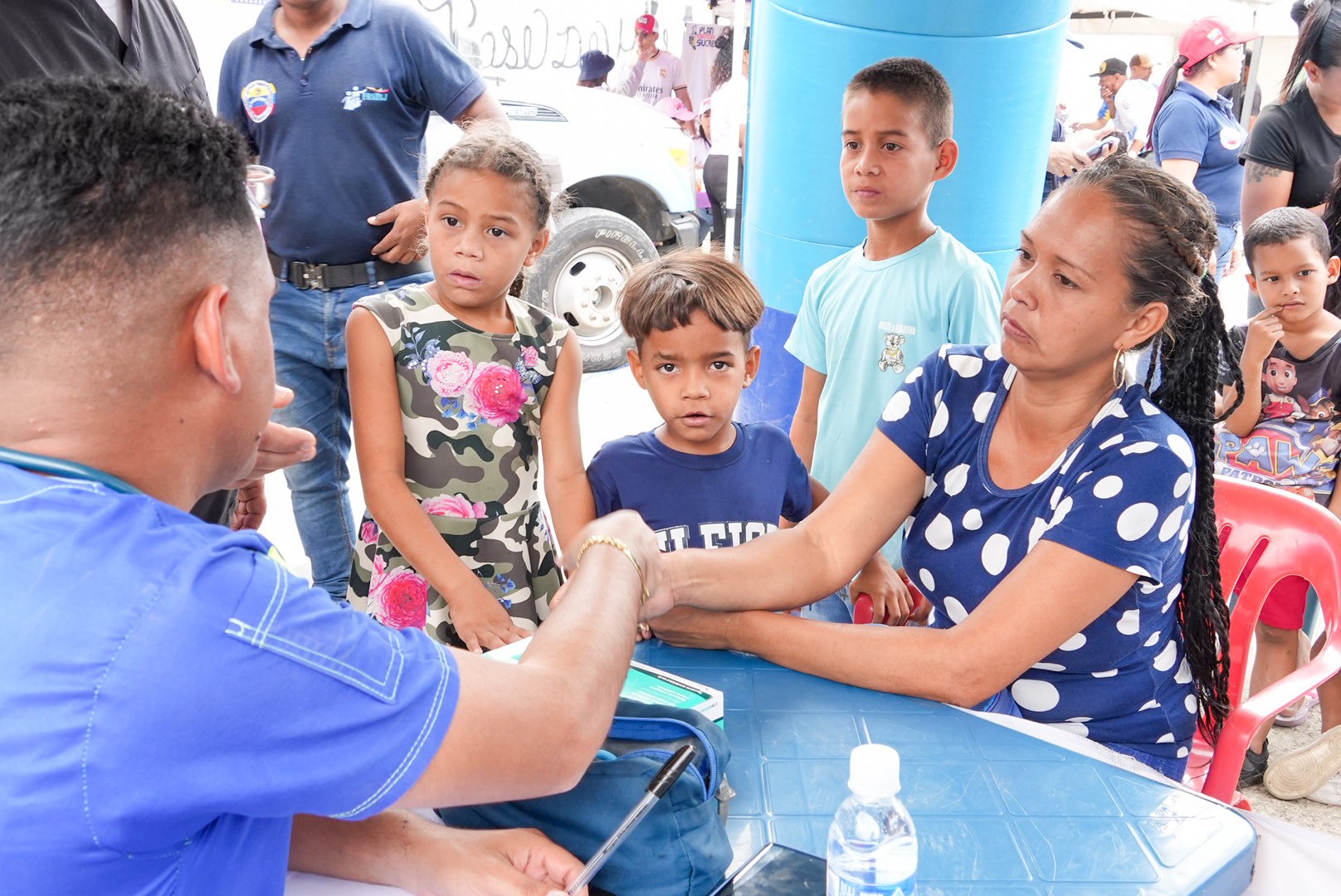 Ministro Cardillo encabezó megajornada en Sucre
