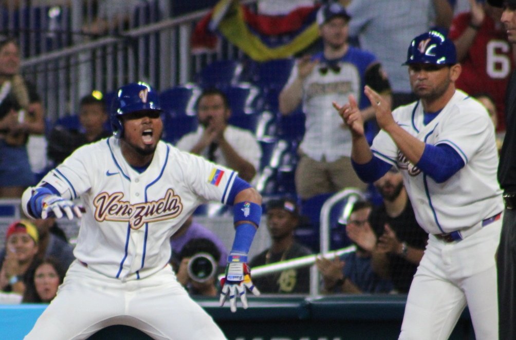 Venezuela triunfó por paliza en el Clásico