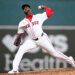 Aroldis Chapman llega a 370 rescates y acecha el top 10