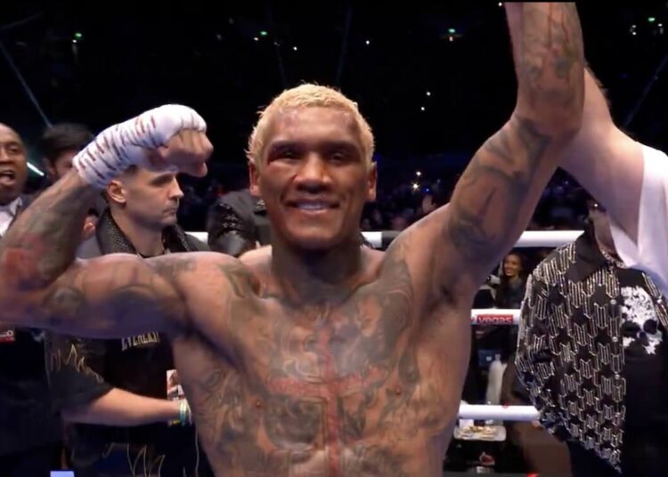 Conor Benn se impone a Regis Prograis