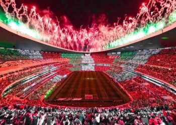 El Azteca abre sus puertas sin goles y con tragedia