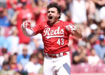 Sal Stewart sorprende y se codea con Ohtani y Judge