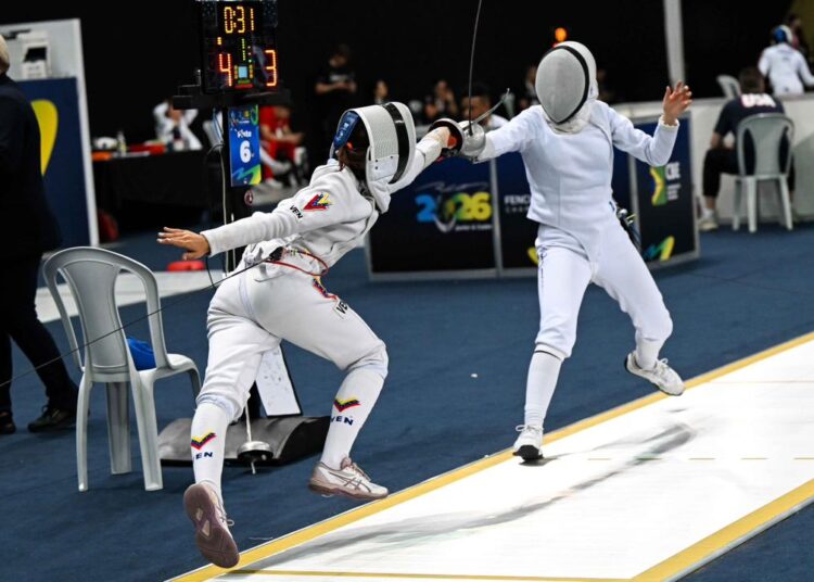 Bolívar alberga clasificatorio de esgrima