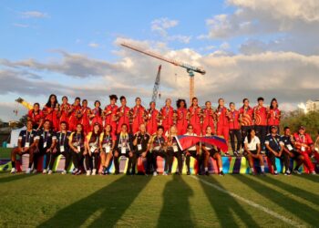 Fútbol femenino de colgó la dorada
