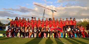 Fútbol femenino de colgó la dorada
