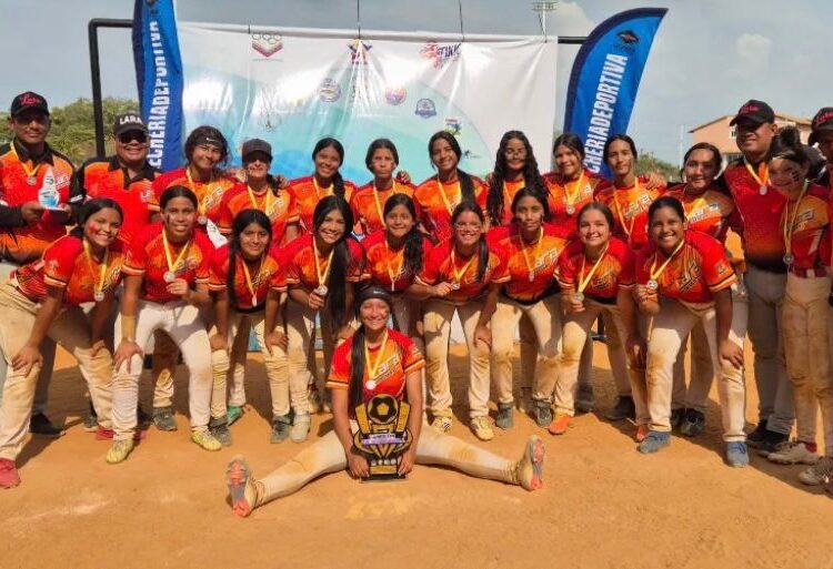 Lara se coronó en Nacional Juvenil de Kickingball