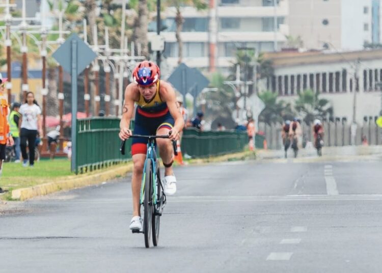 Pentatlón y triatlón suman roce internacional