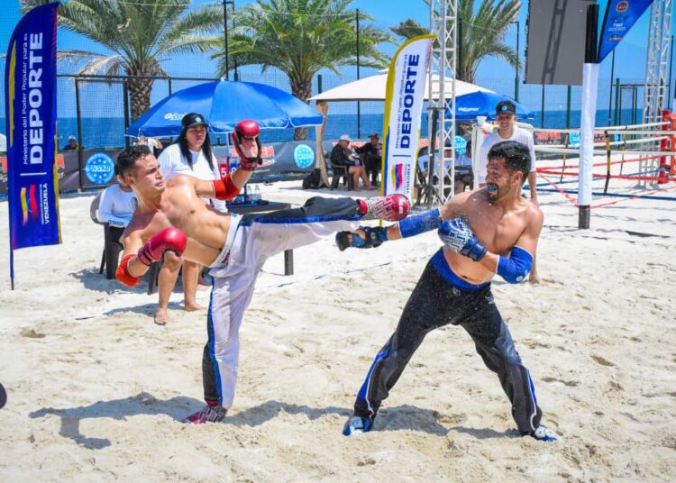 Kickboxing playa regresa a La Guaira