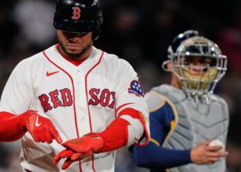 Willson Contreras revela duro castigo recibido de Brewers