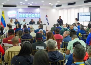 Ministro Cardillo evaluó agenda deportiva