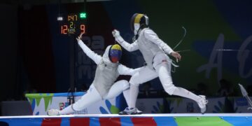 Emily Torrez oro en esgrima