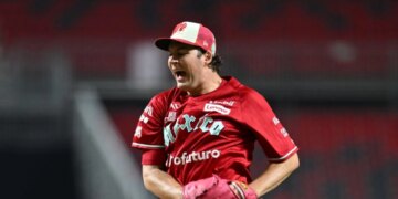 MLB: Trevor Bauer firma para lanzar en Liga Independiente