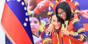 Héroes suramericanos recibidos en Miraflores