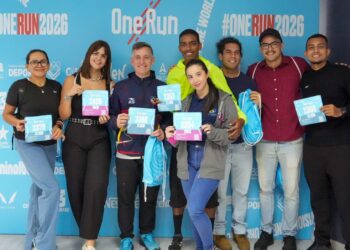 Corredores recibieron kit para la One Run